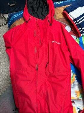 Columbia Men's Red Ski Jacket with Hood
